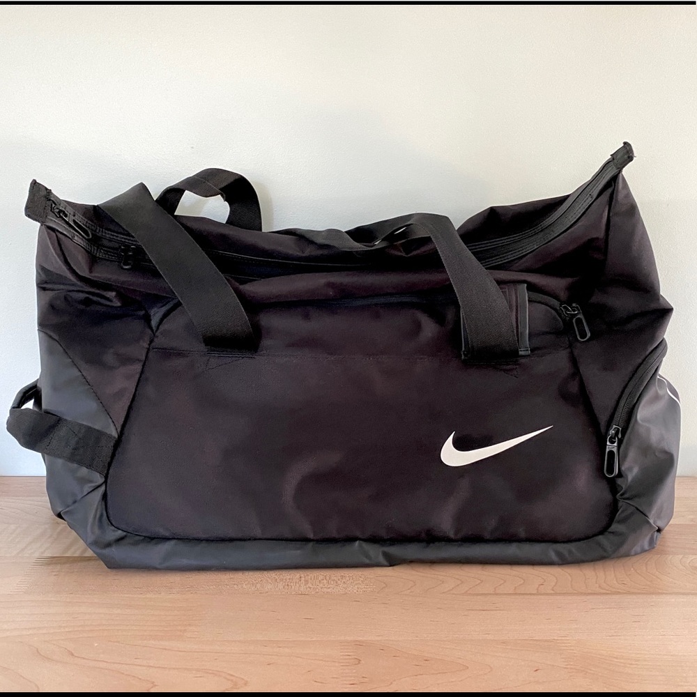 Nike Court Tech 2.0 duffel tennis bag